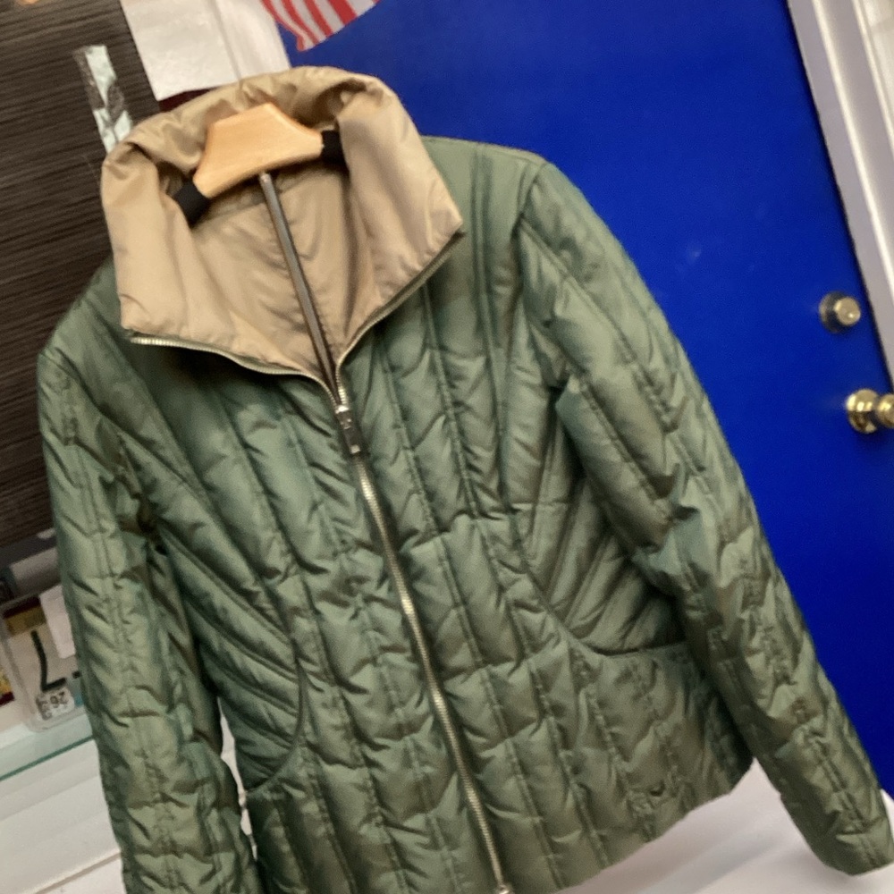 Sales!!! Women’s Michael Kors - Reversible Quilted Down Jacket -   Size M -